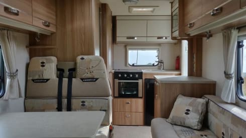 Alcova Swift a 5 posti letto del 2015