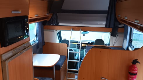 Ford Alkoven mit 7 Schlafplätzen von 2007