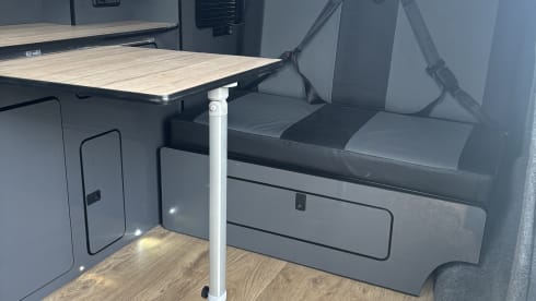 Volkswagen Transporter Professional Campervan