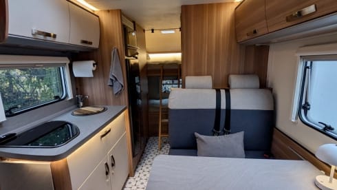 🚐 6-Berth Weinsberg Motorhome – Family-Ready and Fully Equipped