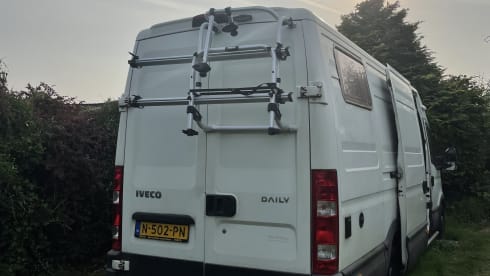 Ivy – Spacious Iveco Daily campervan