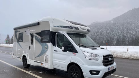 5-person Chausson semi-integrated (Nordic edition) from 2022