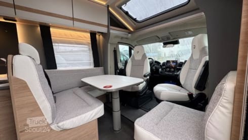 Zorgeloos op reis in een 3p Dethleffs 2025–fietsen veilig opgeborgen!