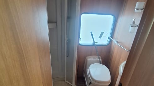 Huisje op wielen – 4p Fiat alcove from 2009