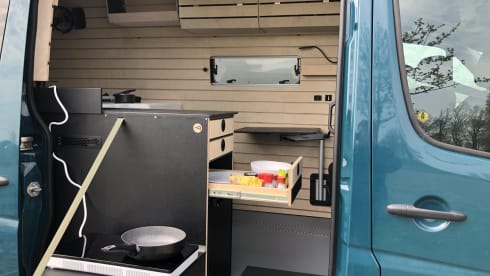 New cool off-grid Mercedes Sprinter bus camper with length beds