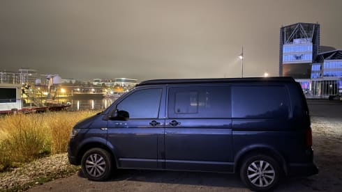 Jeeves – “Jeeves” 4 berth Volkswagen campervan from 2017