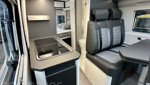 2p Adria Twin Supreme camper 180 hp automatic from 2024