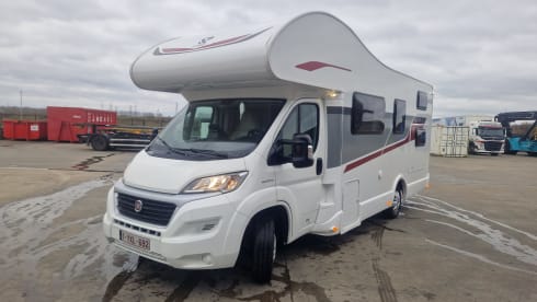 Krokodil – Ideal holiday with this spacious and cozy family camper!