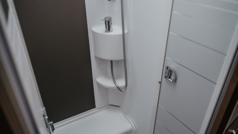 Adria 670-25 – 18. Luxury Adria Matric 670 SL for 5 persons