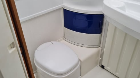 6 person family-friendly Hymer B644G