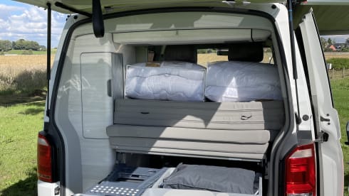 Candy White Supertramp – VW California Coast 4 pers. Vending machine.