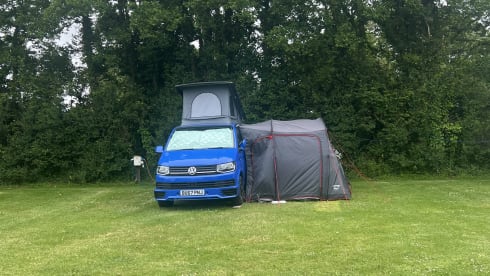 Luther – 4 berth Volkswagen T6 campervan from 2017