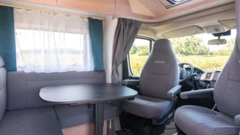 4p Joa 75T semi-integrated from 2025