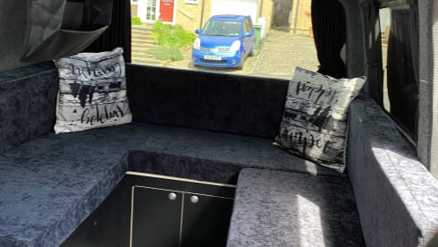 Stan – 4 berth 3 seatbelts Volkswagen campervan from 2014