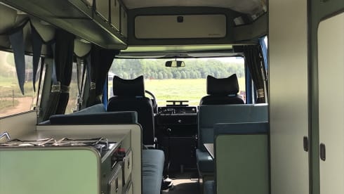 Lynz – Cheerful camper van Westfalia
