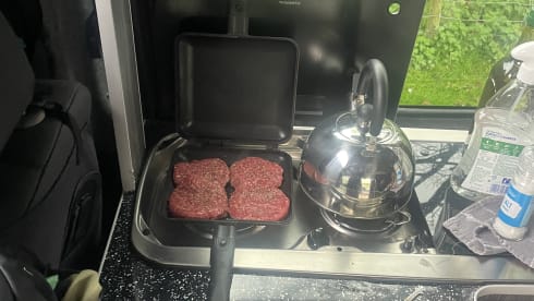 Vinny – 4 berth Volkswagen campervan from 2014