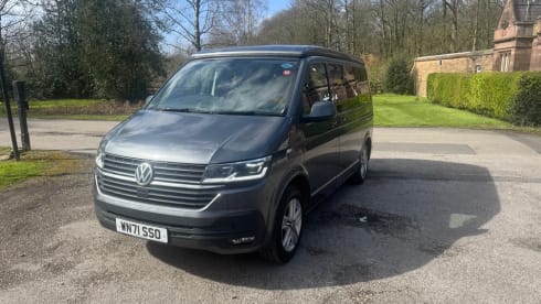 Yellow mellow  – Camper Volkswagen a 4 posti letto, modello 2021