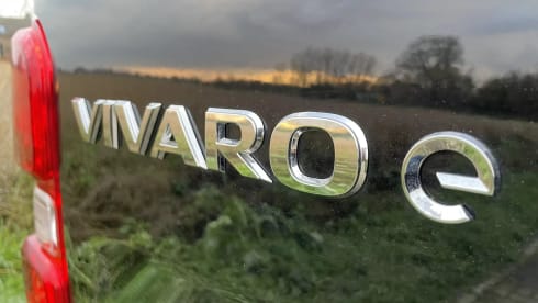 Wanderwatt #1 – 4p Elektrische Vivaro-E Buscamper uit 2022