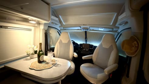 Making Memories 7 – 2-person Eura Mobil bus from 2025