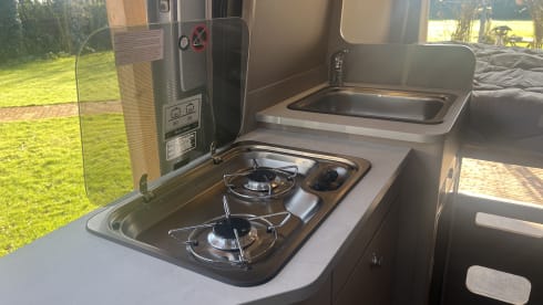 Luxury 6p Mercedes-Benz camper