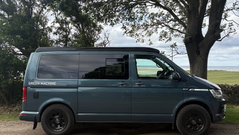 Green machine – Insurance included automatic gearbox Vw from Edinburgh airport 