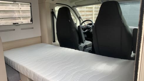 ADRIA COMPACT SUPREME
