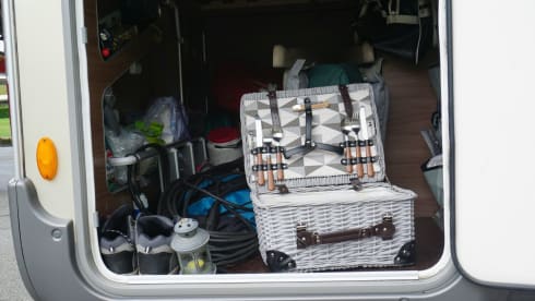 Vanity; chique met klasse. In stijl op reis! – Eitelkeit; schick mit klasse. Stilvoll reisen! 4 Schlafplätze!