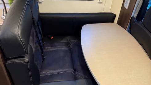 5 berth Roller Team alcove from 2018