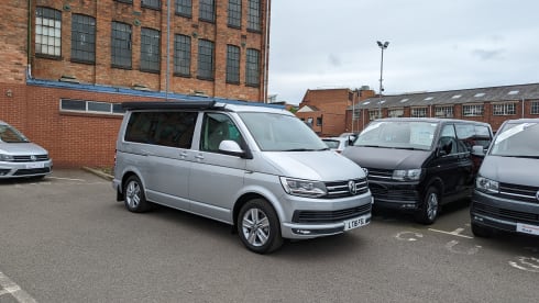 Rocky California  – 4 berth Volkswagen California Ocean bus from 2016