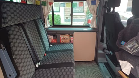 Britt – 4p Ford bus from 2011