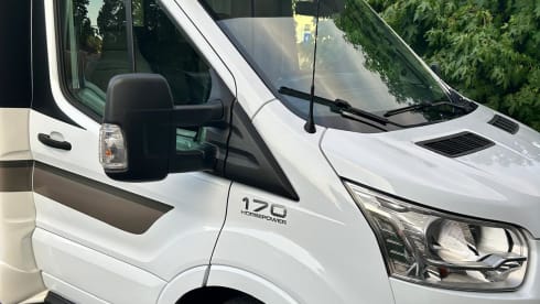 4p Benimar semi-integrated uit 2023