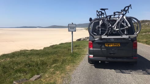 Skye – 4 berth Volkswagen Campervan 