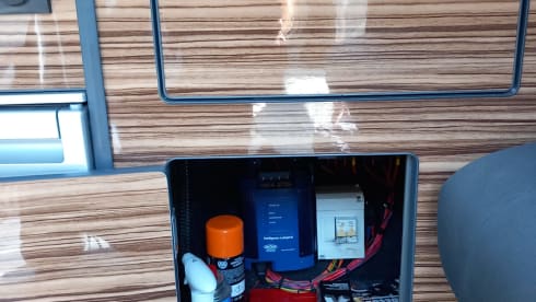 The Incredible Chris – 6 seater VW Campervan, Fully converted, 60,000 milage