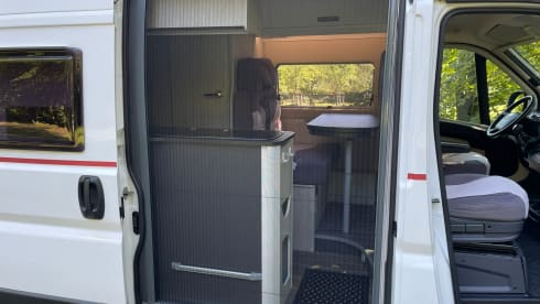 CamperVamos XL – On a nature adventure with the camper.
