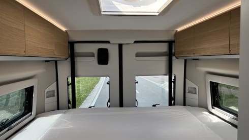 Adria Twin 640 SGX F AUTOMATIC