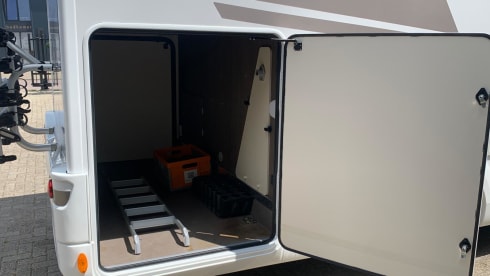 Super nice and luxurious Mc Louis Carat camper