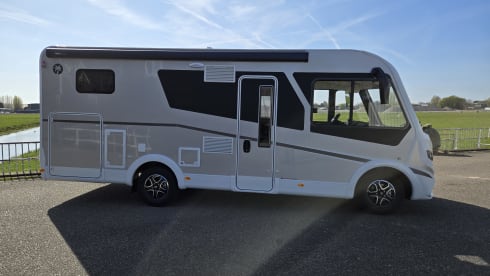 Sunlight i67S Aventure Brand new camper