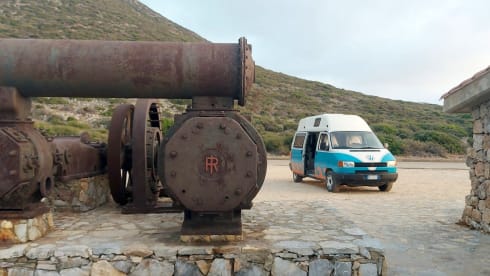 Lola  – Van Automatico