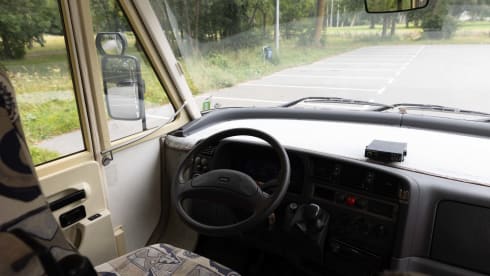 Steenbokje – Ruime 6 persoons Hymer uit 2000