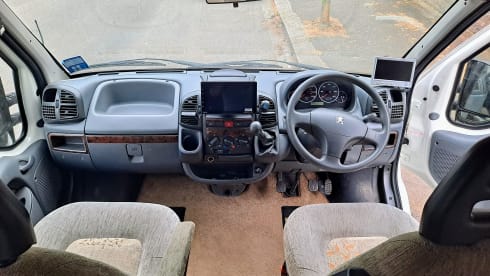Bornfree  – 2 berth Peugeot bus from 2004