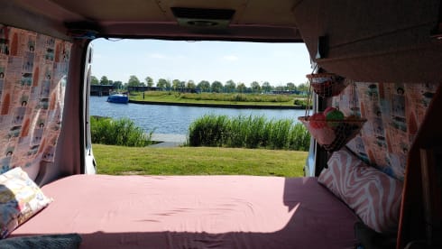2-person Peugeot campervan from 1997