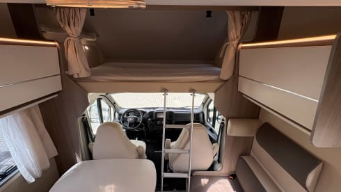 XGO King 1 – Nieuwe, luxe 5-persoons Alkoofcamper
