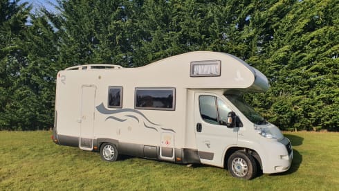 Frankie G – Frankie is our beautiful & flexible 6 berth Motorhome.