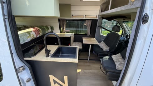 Toto - 2p Mercedes Sprinter Off Grid (Bed 2m!)