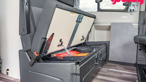 "Kip" Nugget – Ford "Kip" Nugget campervan from 2024, for the ideal holiday! 