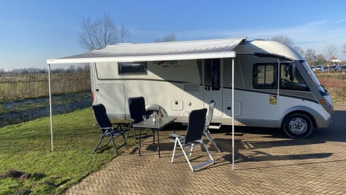 4-person Carthago chic c-line integral 