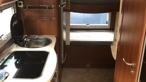 Mobilette – Neat complete family camper for rent Mobilvetta