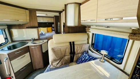 Burt – Off-grid nomad adventure 2016 