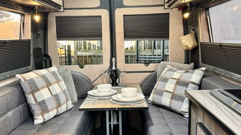 Shadow – Stylish 2 Berth Campervan 2022