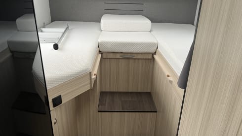 Jimmy – Super camper with lifting bed and length beds